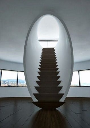 Дизайнерская лестница в Москве